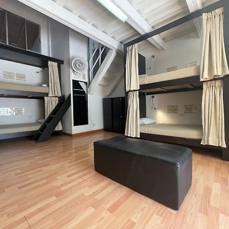 Hostal Lleras Calle 8 Medellín Exteriör bild