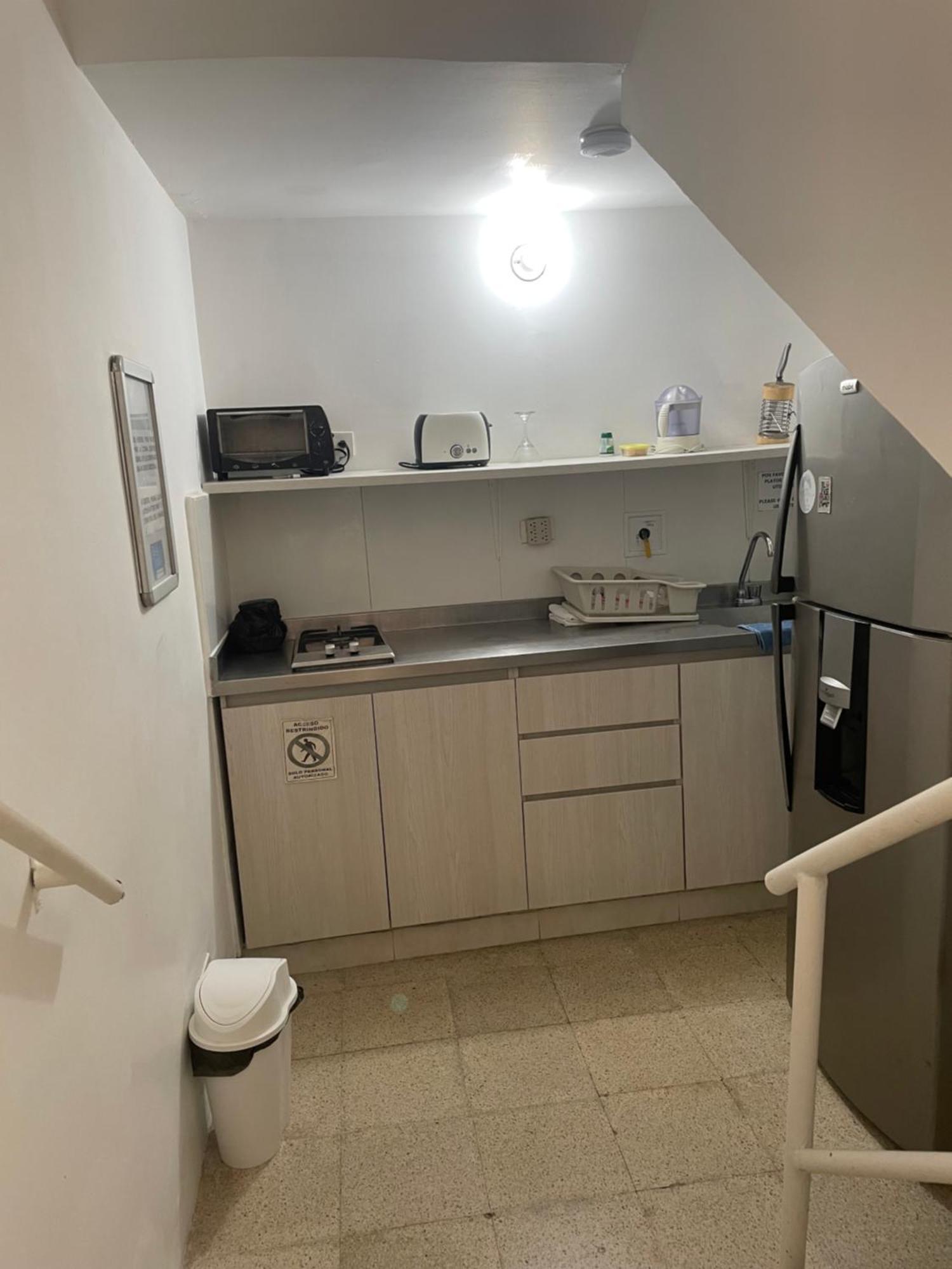 Hostal Lleras Calle 8 Medellín Exteriör bild