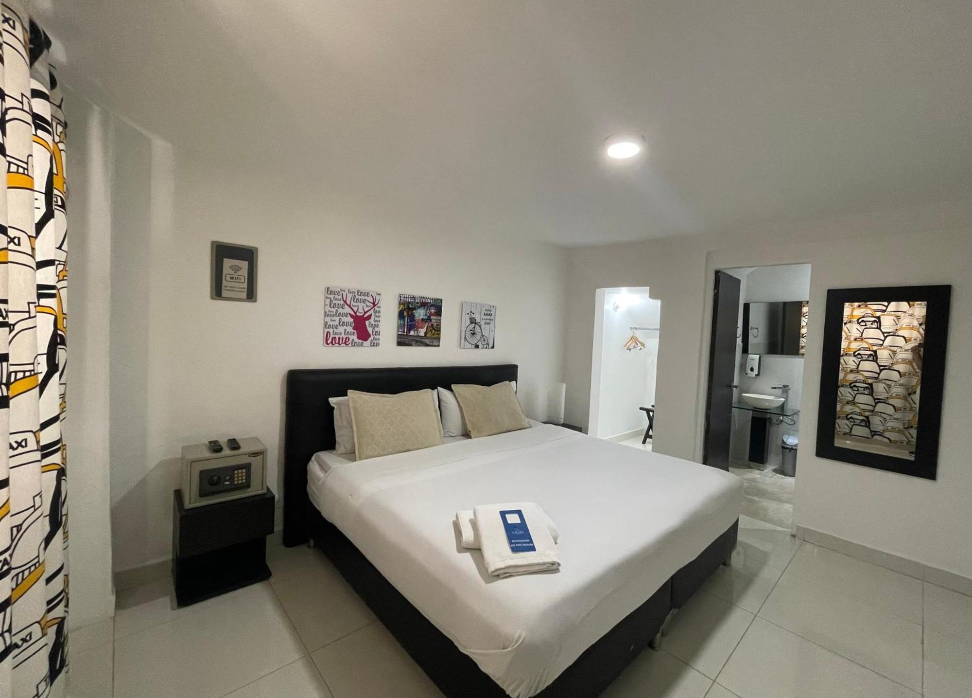 Hostal Lleras Calle 8 Medellín Exteriör bild